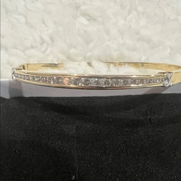 14K Gold Diamond Hinged Bangle - Picture 3 of 6